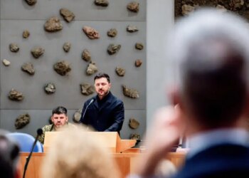 Ζελένσκι: Η Ουκρανία έχει οικονομικές δυσκολίες και χρειάζεται τα ρωσικά assets - Ο Πούτιν πιστεύει στην εξουσία και στο χρήμα