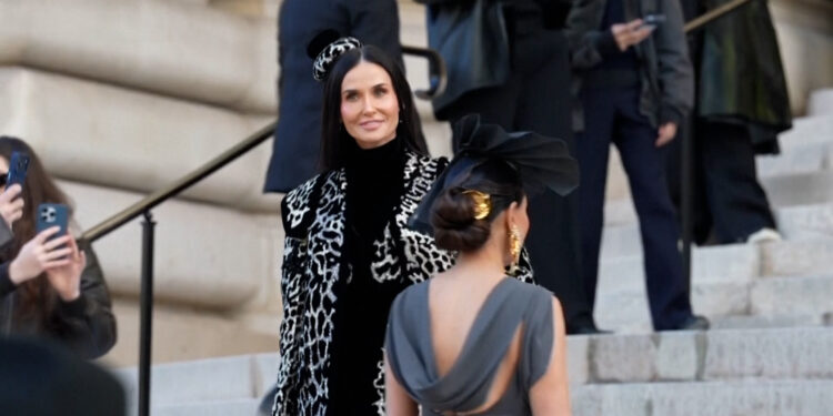 Schiaparelli Haute Couture: Demi Moore, Teyana Taylor και Jeff Bezos στο Παρίσι