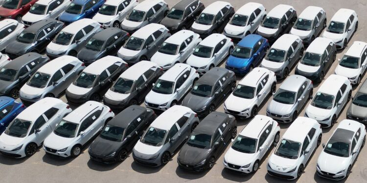 Σε ποιους νομούς πωλούνται τα περισσότερα αυτοκίνητα;