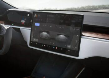 Είναι οι οθόνες ότι πιο επικίνδυνο έχουν τα σύγχρονα αυτοκίνητα;