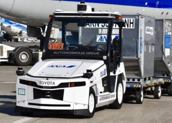 Toyota: Η αυτόνομη οδήγηση φτάνει στα αεροδρόμια