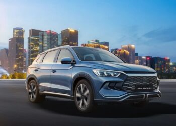 Τι αλλάζει η BYD στα PHEV της;