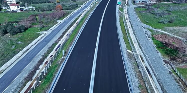 Ε65: Σε πλήρη εξέλιξη τα έργα στο τμήμα Καλαμπάκα – Οξύνεια (+video)