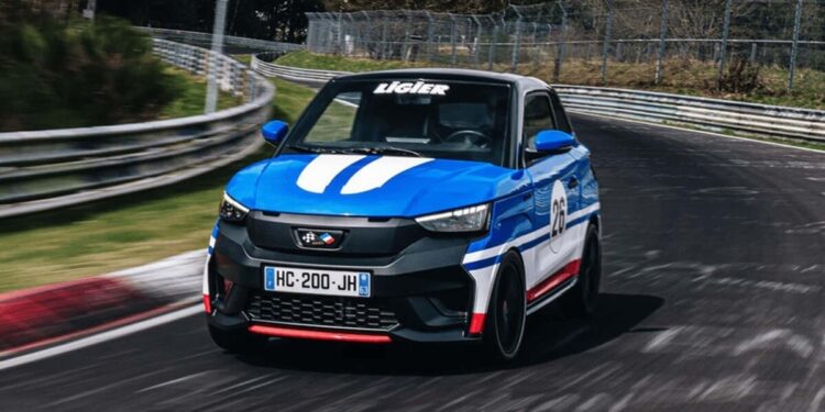 Πόσο… αργά γυρνά το Nurburgring ένα microcar; (+video)