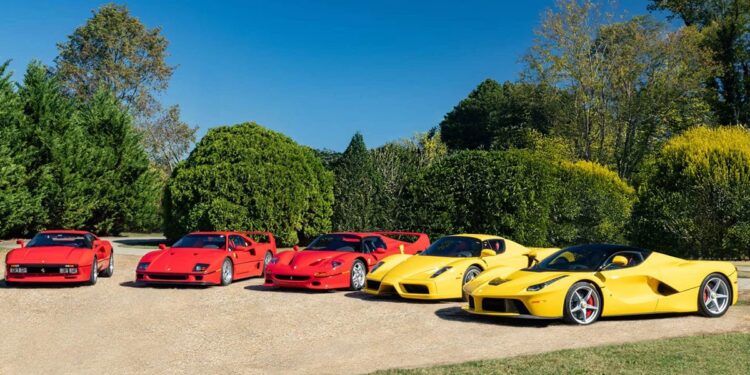 Στο σφυρί μία ανεπανάληπτη συλλογή με 46 Ferrari σε… κατάσταση βιτρίνας