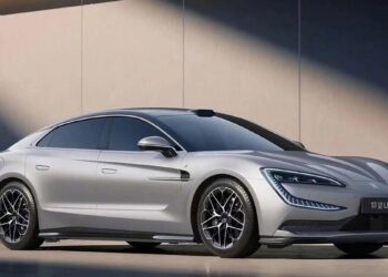 Πόσο ζυγίζει η μπαταρία του νέου Yangwang U7;