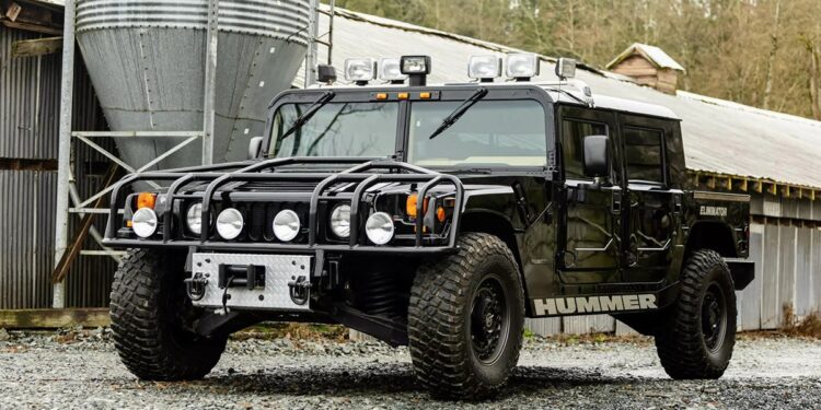 Το Hummer του Tupac βγαίνει σε δημοπρασία, όπως το άφησε το 1996