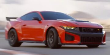 Ford Mustang Dark Horse SC: Ο Φερστάπεν… μαρτύρησε τη «μικρή αδερφή» της GTD (+video)