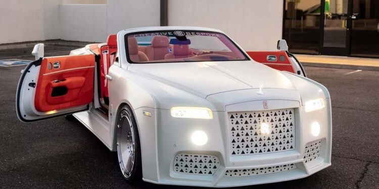 Αυτή πρέπει να είναι η πιο άσχημη Rolls Royce του κόσμου