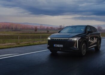 Από τη Θεσσαλονίκη στη Βουδαπέστη με το Omoda 9 SHS-P (+video)