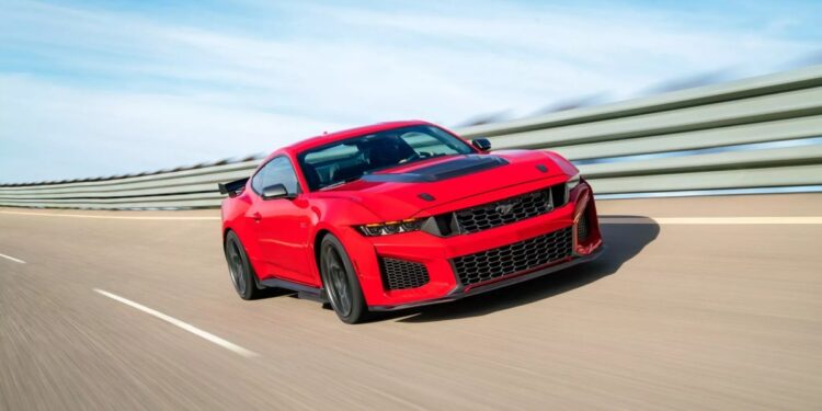 Η πιο πισταδόρικη Ford Mustang Dark Horse έχει και κομπρέσορα