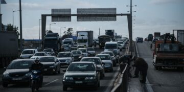 Ακόμα μεγαλύτερη η ταλαιπωρία στον Κηφισό