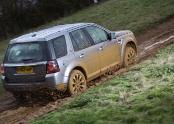 Ποιο μοντέλο της Land Rover επιστρέφει ως ανεξάρτητη μάρκα το 2026;