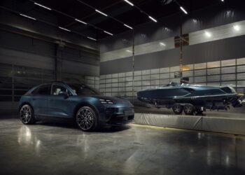 Μια Porsche Macan Turbo για τη θάλασσα