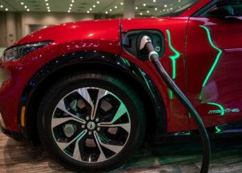 Θα συνεχιστεί η επιδότηση για ηλεκτρικά αυτοκίνητα;