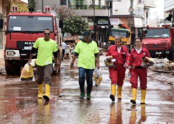 Δυνατότητα διορισμού στο δημόσιο των συγγενών θυμάτων της πλημμύρας του 2017 στη Δυτική Αττική - ertnews.gr