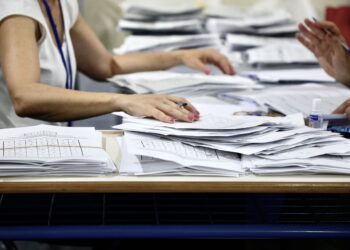 Σε δημόσια διαβούλευση το νομοσχέδιο για την επιστολική ψήφο των αποδήμων - ertnews.gr