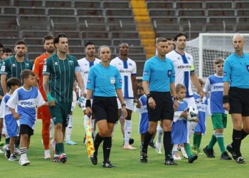 Οι ενδεκάδες του Λεβαδειακός - Κηφισιά - www.ertsports.gr
