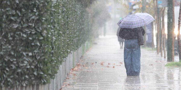 Επιδείνωση του καιρού από σήμερα με βροχές και καταιγίδες - Πού θα εκδηλωθούν τα πιο έντονα φαινόμενα - ertnews.gr