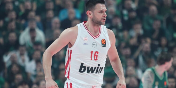 Παπανικολάου: «Όταν το σύνολο κερδίζει, τότε κερδίζουν όλοι» - www.ertsports.gr