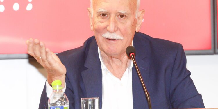 Συγκίνηση για τον θάνατο του Γιώργου Παπαδάκη - Πότε θα γίνει η κηδεία του - ertnews.gr