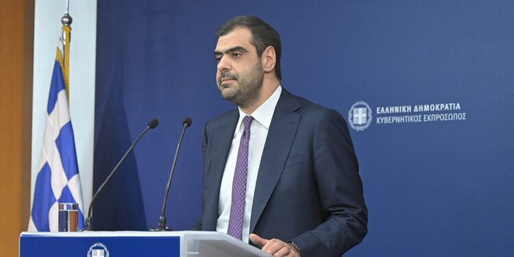 Μαρινάκης: Εγκρίθηκαν οι τέσσερις συμβάσεις για τους υδρογονάνθρακες - Στόχος να ξεκινήσουν οι έρευνες το 2026