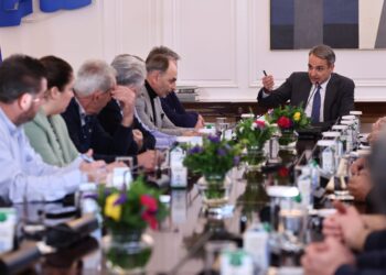 Αυτήν την ώρα η συνάντηση του Πρωθυπουργού με τους αγρότες στο Μέγαρο Μαξίμου