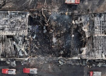 Πραγματογνώμονας ΔΑΕΕ για την έκρηξη στο εργοστάσιο «Βιολάντα»: Το προπάνιο είναι βαρύτερο από τον αέρα - Eφόσον υπήρχε οσμή θα μπορούσε να εντοπιστεί η διαρροή - ertnews.gr