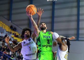 Η Τόφας πέρασε από την Καρδίτσα - www.ertsports.gr