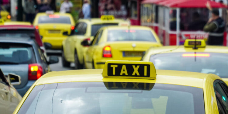 Xωρίς ταξί η Αθήνα σήμερα και αύριο λόγω της 48ωρης απεργίας των αυτοκινητιστών