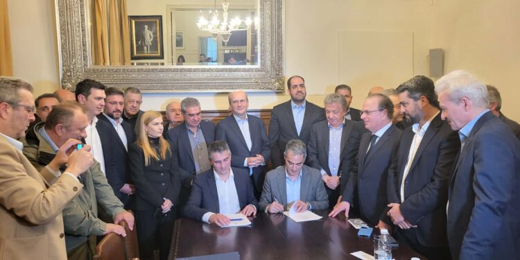 Χανιά: Υπεγράφη η σύμβαση για τον ΒΟΑΚ Χανιά – Ηράκλειο – Ενα έργο δεκαετιών γίνεται πράξη