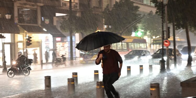 Καιρός: Bροχές, ισχυροί άνεμοι και παγετός - Πού θα «χτυπήσει» ο χειμώνας - ertnews.gr