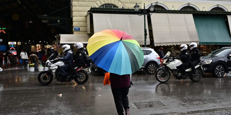 Καιρός: Σε εξέλιξη κύμα κακοκαιρίας, με βροχές, καταιγίδες και θυελλώδεις ανέμους - Πότε υποχωρούν τα φαινόμενα - ertnews.gr