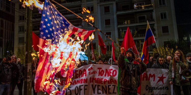 Αντιδράσεις της αντιπολίτευσης στη δήλωση Μητσοτάκη σχετικά με την επίθεση των ΗΠΑ στη Βενεζουέλα - ertnews.gr