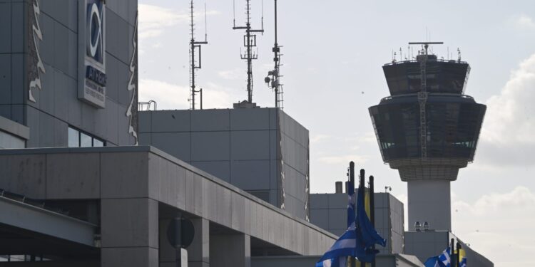 Πρόβλημα στο FIR Αθηνών: Απαντήσεις με ΕΔΕ και ίσως πέσουν κεφάλια, είπε ο Χρίστος Δίμας για τις παρεμβολές - ertnews.gr