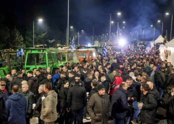 Κυβερνητικές πηγές σε αγρότες: Αν είστε όλοι μαζί θα συναντηθείτε με τον Πρωθυπουργό - Παραπέμπουν σε διάλογο με Χατζηδάκη και Τσιάρα - ertnews.gr
