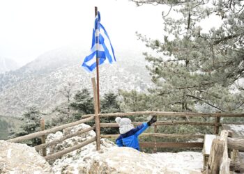 Καιρός: Παγετός, χιονοπτώσεις και βουτιά υπό το μηδέν - Τα έκτακτα μέτρα σε Αθήνα και Πειραιά - ertnews.gr