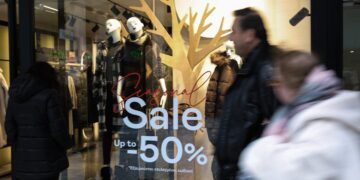 ΕΛΣΤΑΤ: Μείωση 0,7% σημείωσε ο τζίρος των επιχειρήσεων της χώρας τον Νοέμβριο πέρυσι