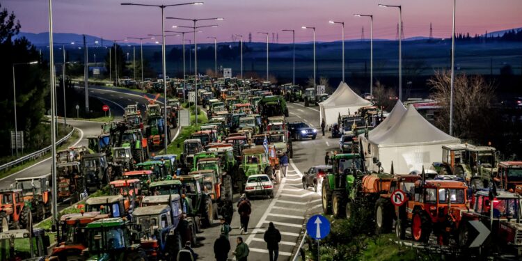 Αγρότες: Σήμερα το μεσημέρι η συνάντηση με τον Πρωθυπουργό - Επί τάπητος τα φλέγοντα ζητήματα του πρωτογενή τομέα - ertnews.gr