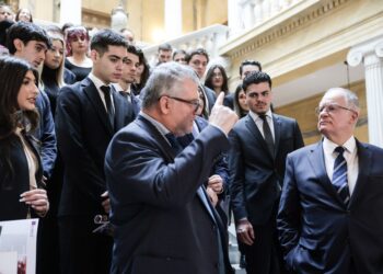 Ο Κ. Τασούλας συναντήθηκε με φοιτητές του Τμήματος Πολιτικής Επιστήμης και Διεθνών Σχέσεων του Πανεπιστημίου Πελοποννήσου - ertnews.gr