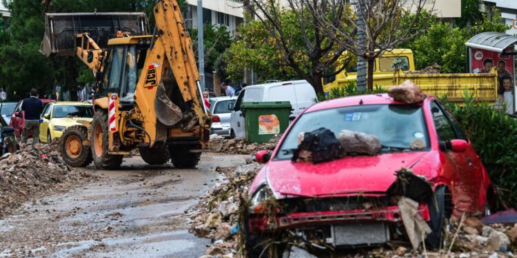 Πώς θα αποζημιωθείτε από την κακοκαιρία: Βήμα-βήμα η διαδικασία - Τι είπε στο ΕΡΤnews ο K. Κατσαφάδος - ertnews.gr