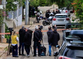 «Παιδί μου, μη με σκοτώνεις άλλο»: Οι τελευταίες στιγμές του 80χρονου και τα ερωτήματα για την ψυχιατρική μεταχείριση του δράστη - ertnews.gr