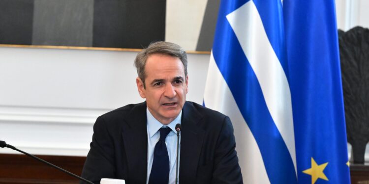 Κ. Μητσοτάκης στο υπουργικό: Η σκέψη μας στις οικογένειες των θυμάτων στα Τρίκαλα - Η εισήγησή του πριν από λίγο