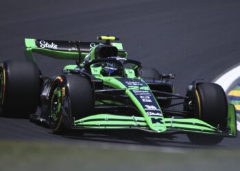 Ο Ζου αναπληρωματικός οδηγός της Cadillac για το 2026 - www.ertsports.gr