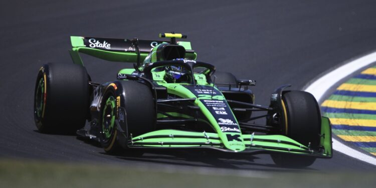 Ο Ζου αναπληρωματικός οδηγός της Cadillac για το 2026 - www.ertsports.gr