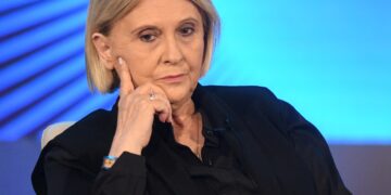 Σ. Βούλτεψη στο ΕΡΤnews Radio 105,8: Μετά τη σιδηροδρομική τραγωδία στην Ισπανία έχει καταπέσει πλήρως η θεωρία του μπαζώματος