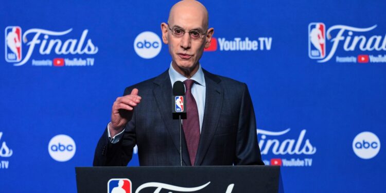 Άνταμ Σίλβερ: «Βρισκόμαστε σε συζητήσεις με την Παρί Σεν Ζερμέν για το NBA Europe» - www.ertsports.gr