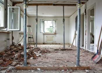 «Ανακαινίζω – Νοικιάζω»: Επιδοτήσεις έως 90% για ανακαίνιση παλαιών κατοικιών – Τι αλλάζει στο νέο πρόγραμμα