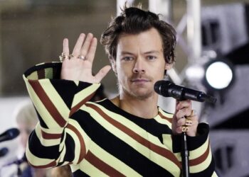 Ο Χάρι Στάιλς ετοιμάζει την επιστροφή του με νέο άλμπουμ μετά από τέσσερα χρόνια