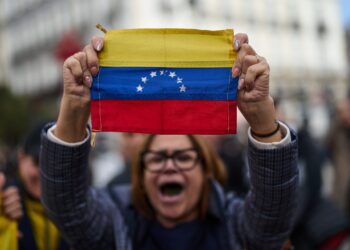 ΚΚΕ για επέμβαση των ΗΠΑ στη Βενεζουέλα: Η στάση της ελληνικής κυβέρνησης μνημείο υποκρισίας, αθλιότητας και τελικά συνενοχής